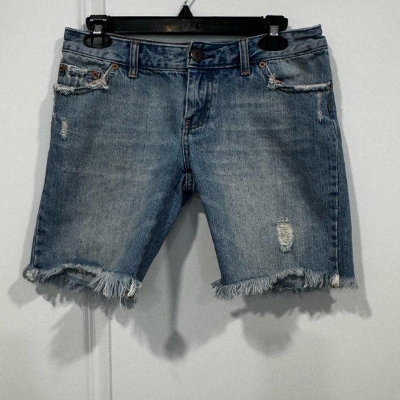 American Eagle Outfitters Pants - American Eagle Distressed Bermuda Jean Shorts Women’s Size 2 Denim